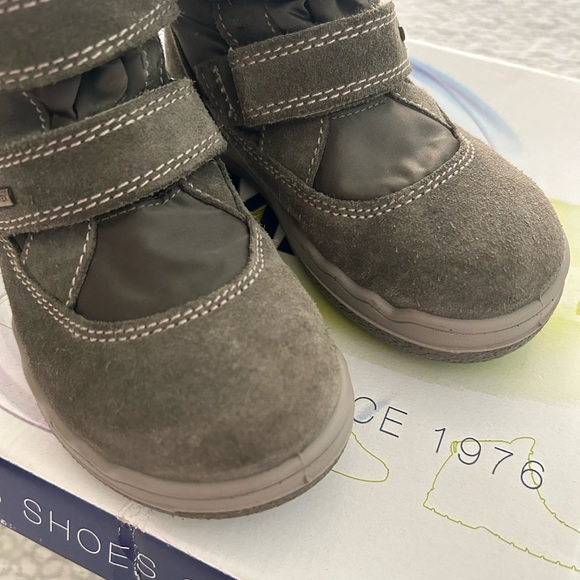 Primigi Children's Boots - Picture 6 of 7